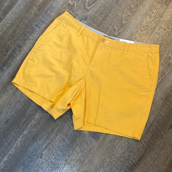 Natural Reflections Pants - NEW Natural Reflections 18W mustard color shorts